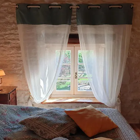 Les Ecuries 3* Frontenay-Rohan-Rohan