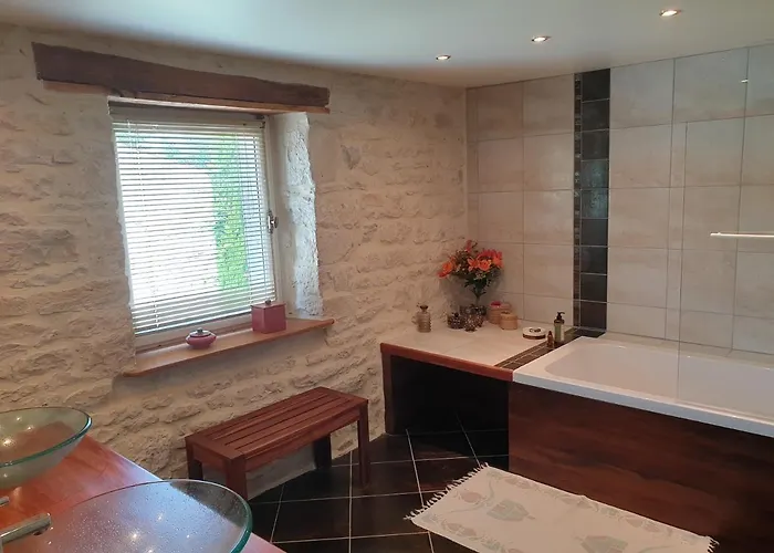 招待所 Les Ecuries 3*